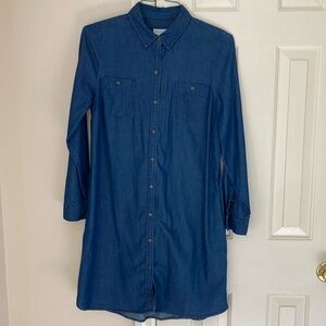 EUC L Madison Jules long sleeve jean dress.